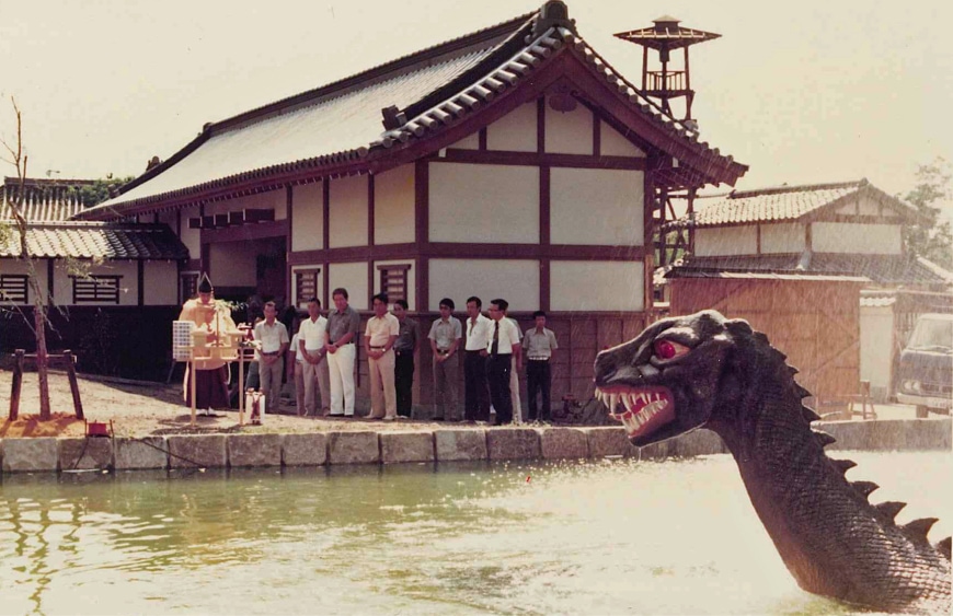 怪獸出沒的“新港町”竣工