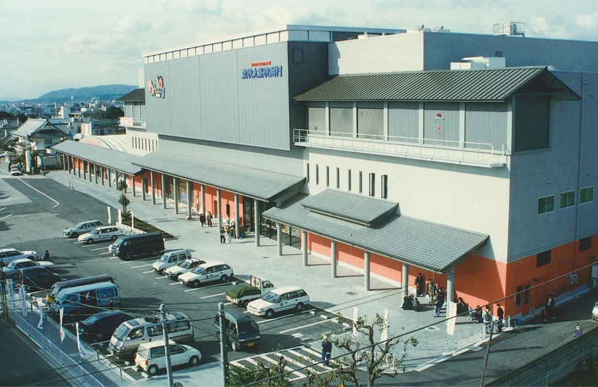 大型室內設施「帕迪欧斯」開業