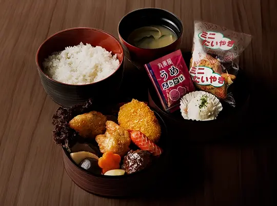 豆腐便當 (附茶)